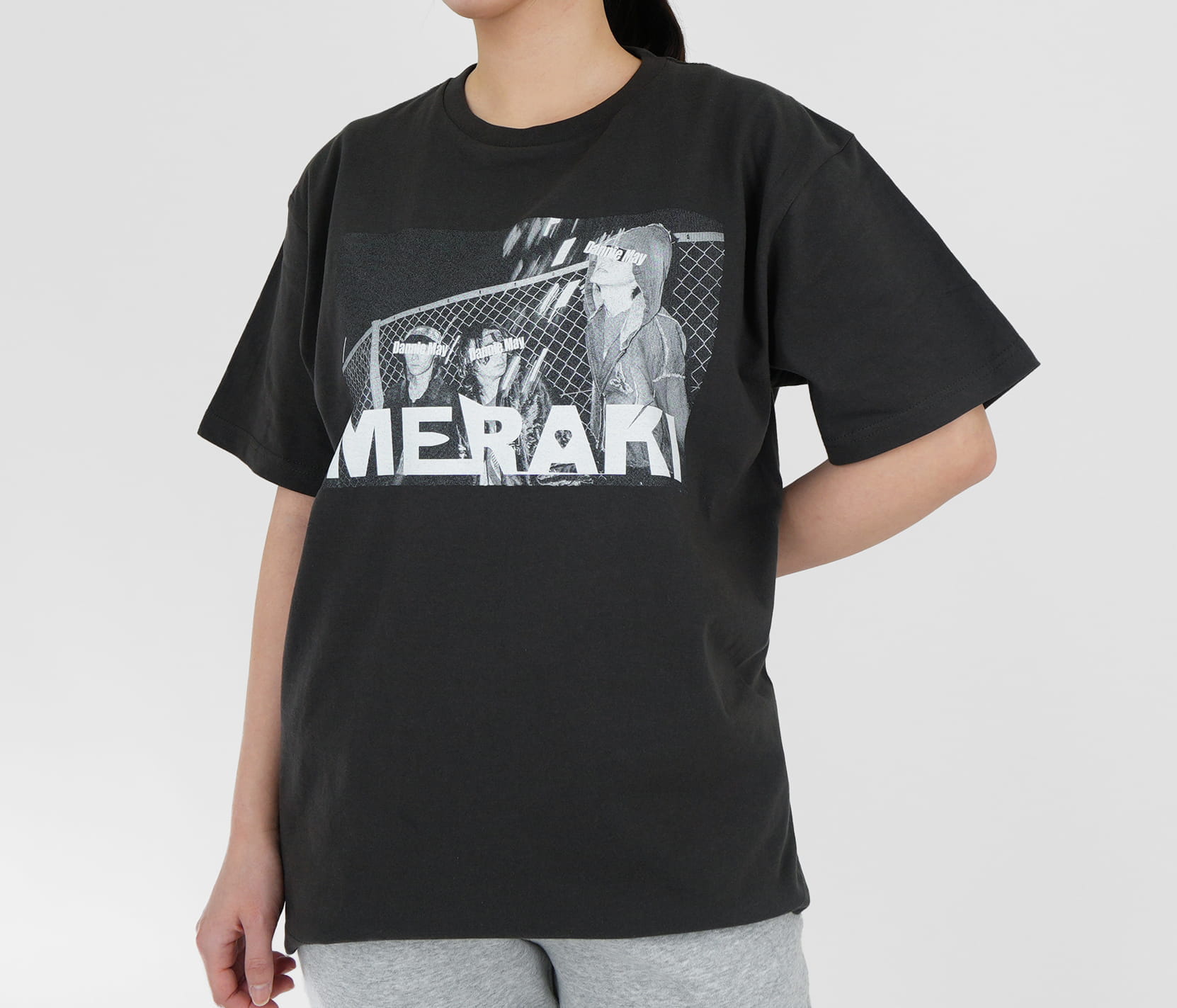 Tシャツ-MERAKI-着用イメージ