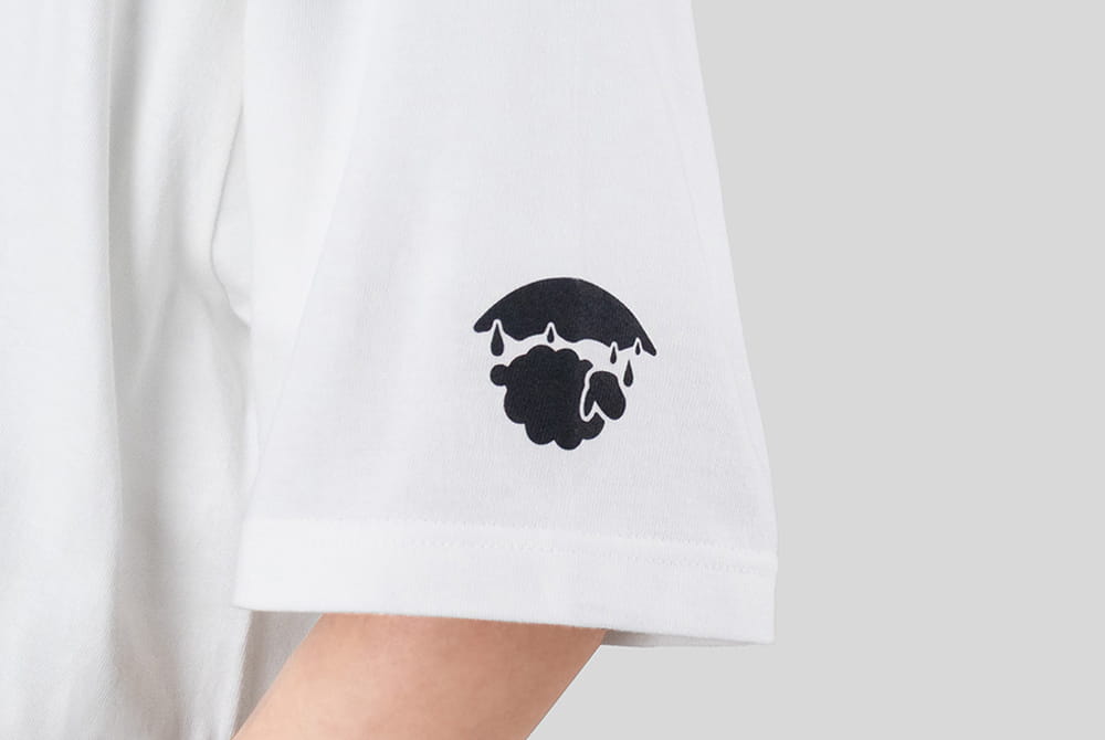 Tシャツ 袖プリント(左)